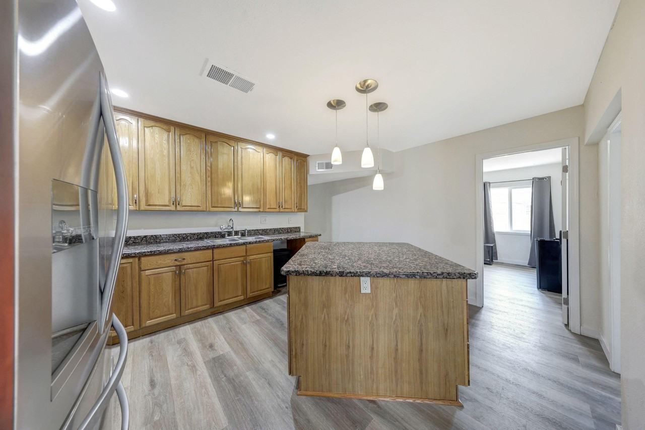 West Devonshire Avenue - Photo 6 of 23