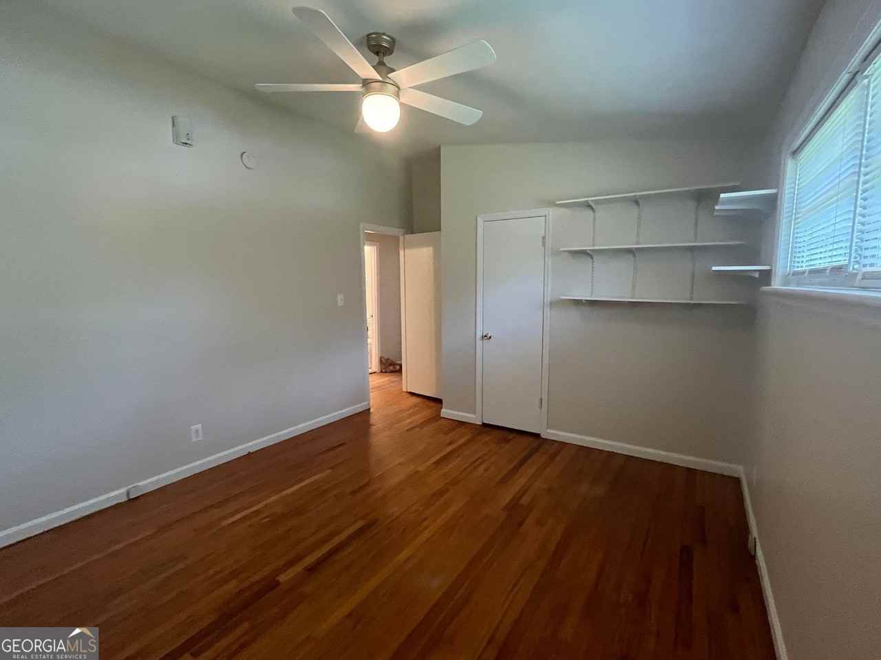 373 Norton Cir Se - Photo 5 of 9