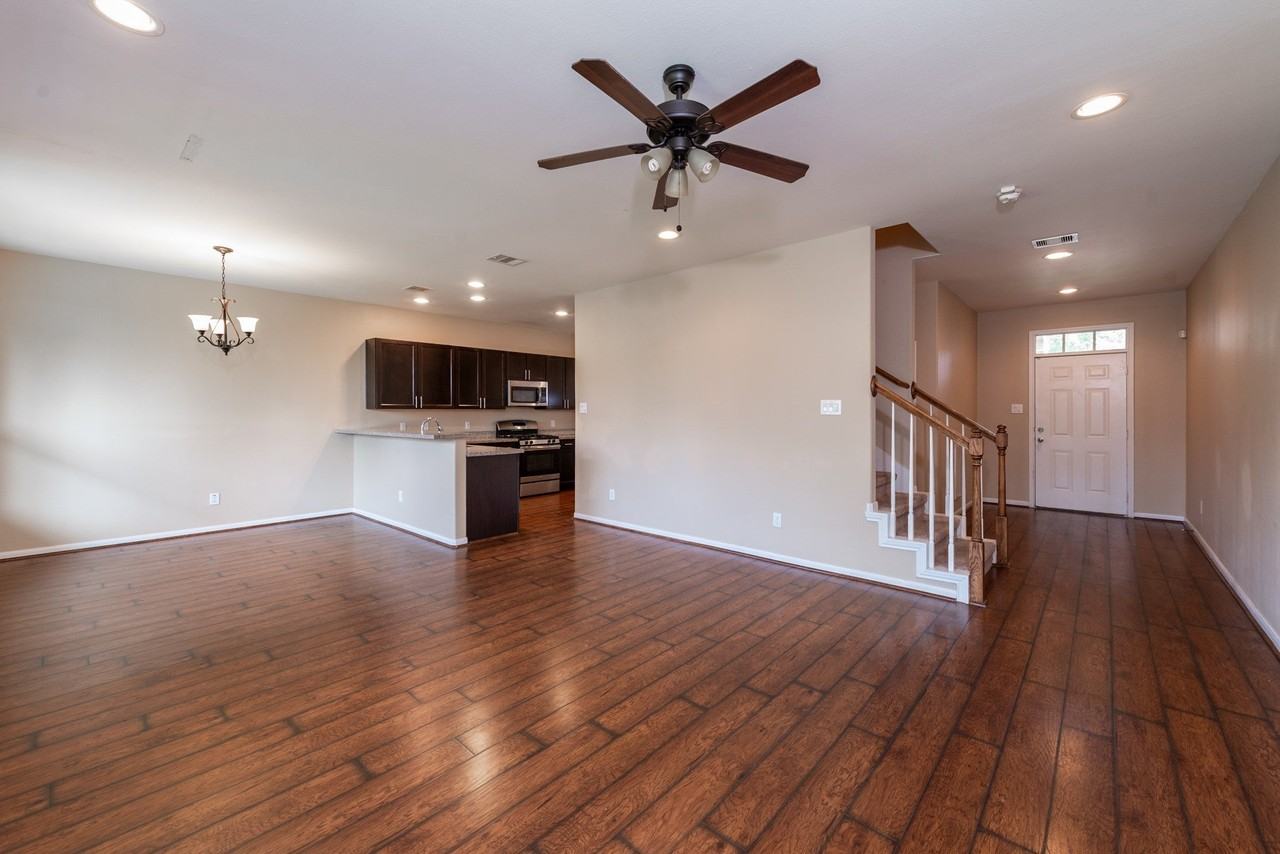 17035 Wilthorne Gardens Ct - Photo 4 of 21