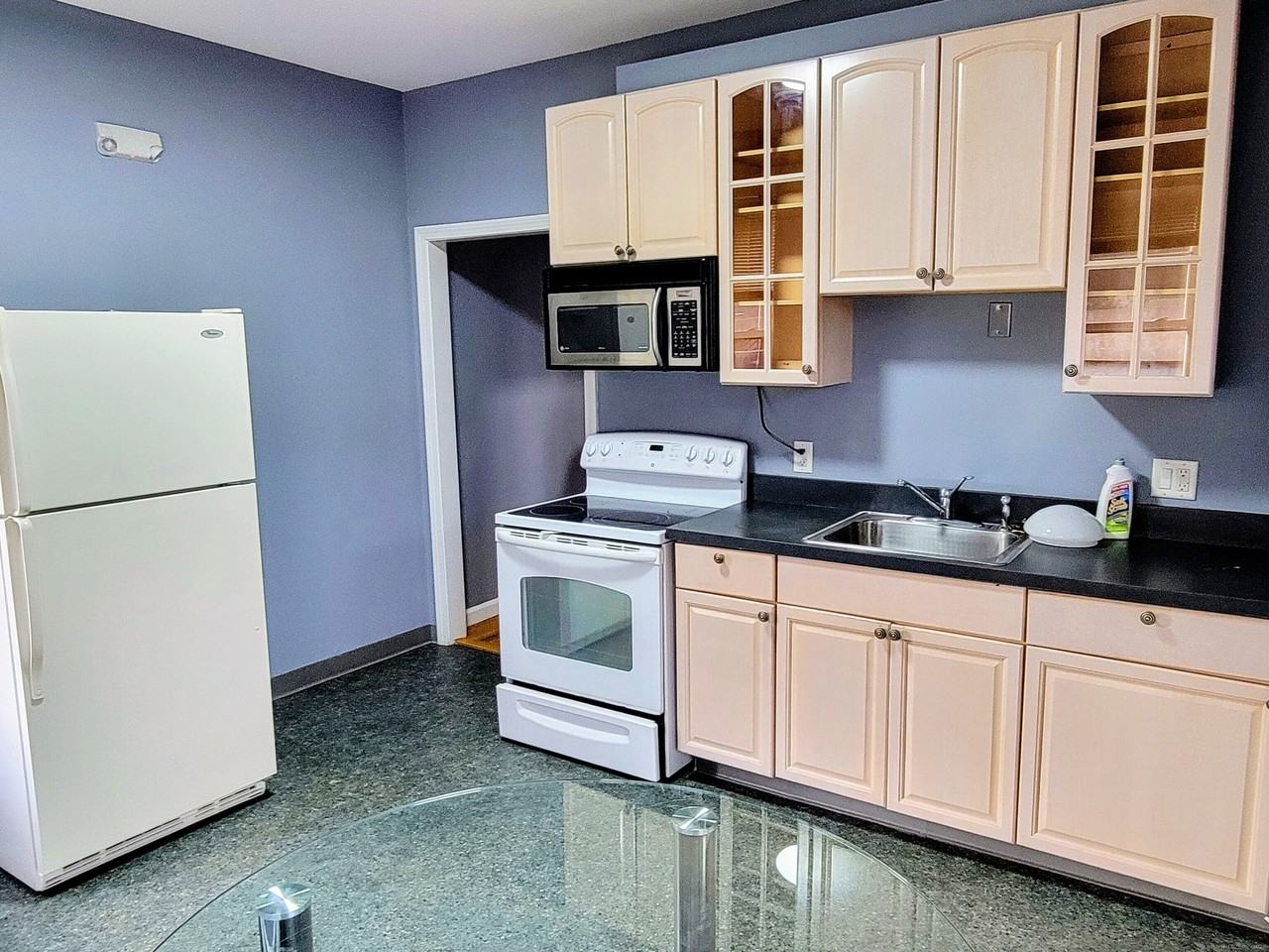 234 E Main St - Photo 7 of 16