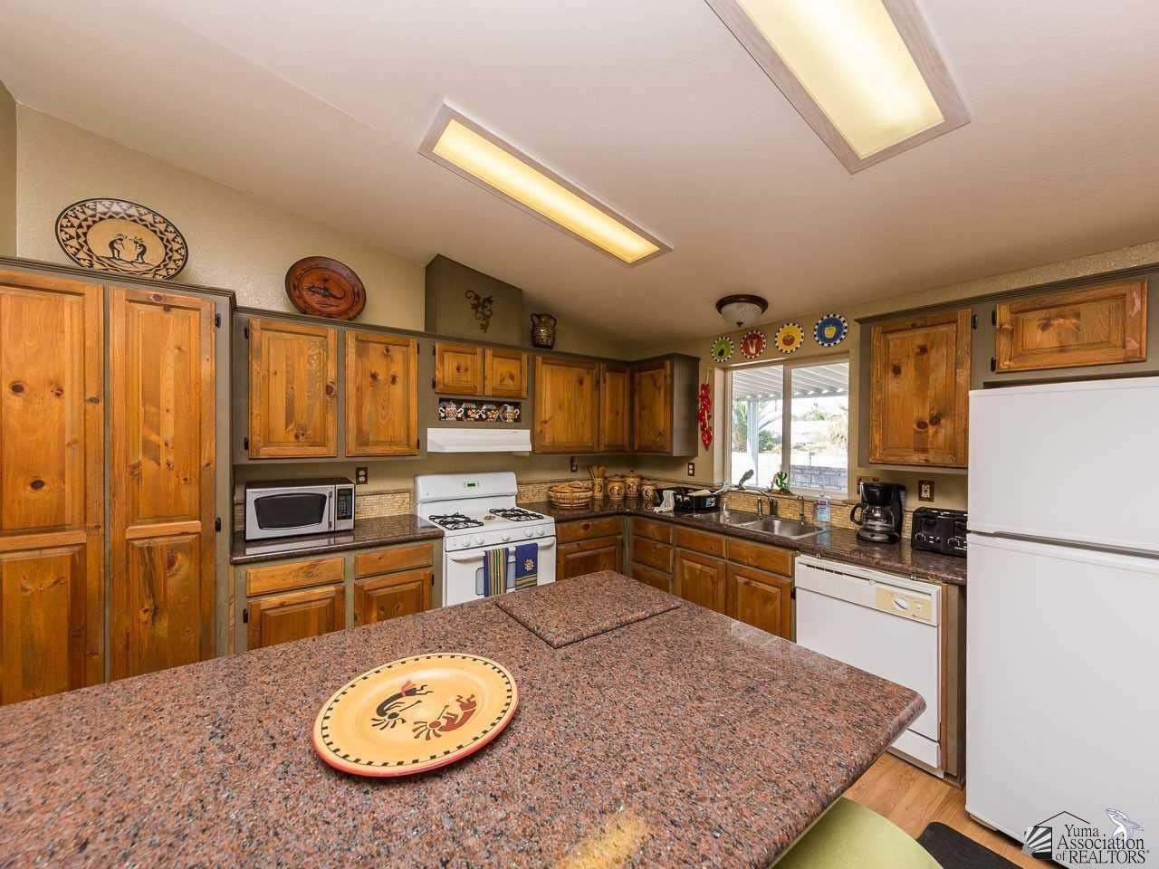 13536 E 52nd St - Photo 4 of 19