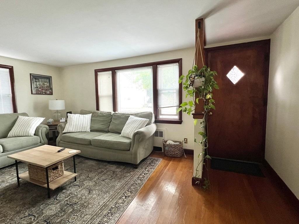 179 Faneuil St - Photo 5 of 17