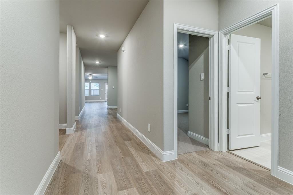 723 Buffalo Dr - Photo 4 of 25