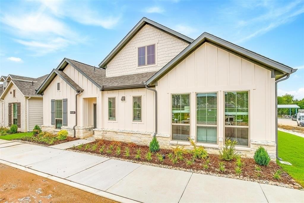 6142 Lavanda Ave - Photo 2 of 40