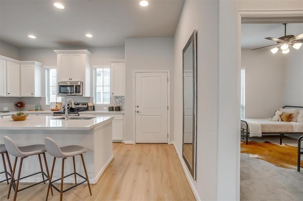 6142 Lavanda Ave - Photo 3 of 40