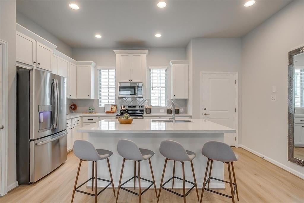 6142 Lavanda Ave - Photo 6 of 40