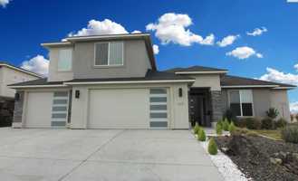 2607 Falcon Ln - Photo 1 of 1