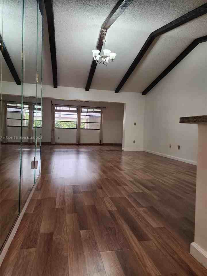 8666 Sw 114th Pl - Photo 3 of 8