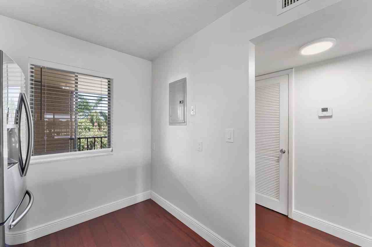 4489 Luxemburg Ct #306 - Photo 3 of 19