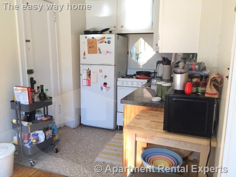 1610 Massachusetts Ave #10 - Photo 6 of 11