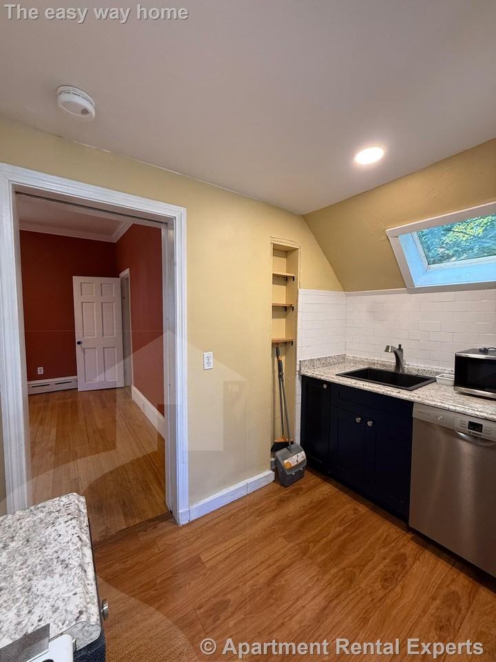 11 Beech St #2 - Photo 3 of 12