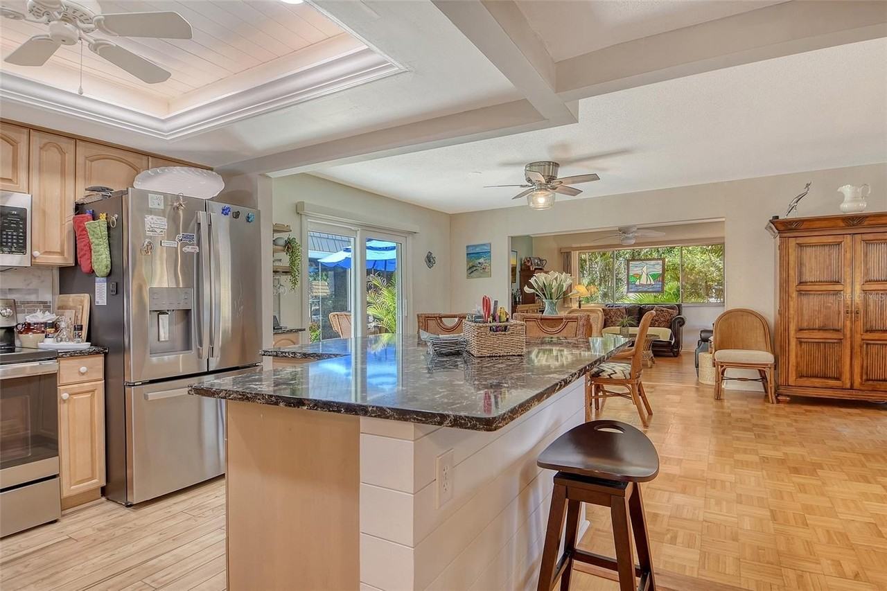 2308 Waterbluff Pl #V304 - Photo 6 of 50