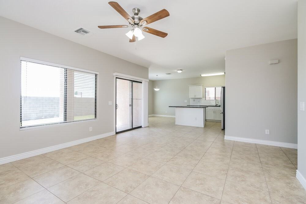 2191 E Greenlee Ave - Photo 5 of 17