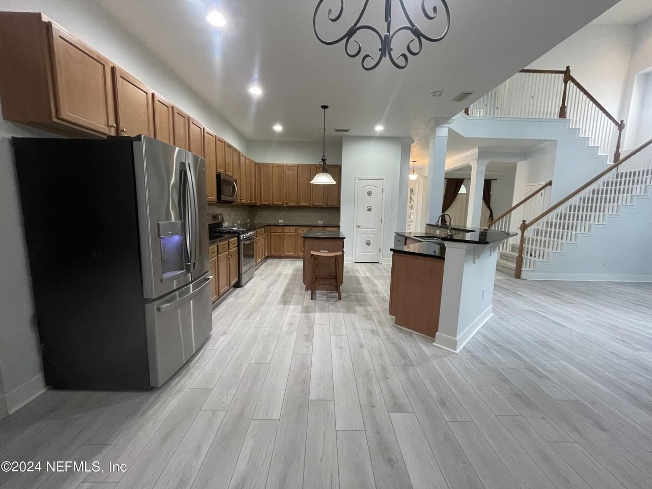 372 Alvar Cir - Photo 6 of 22