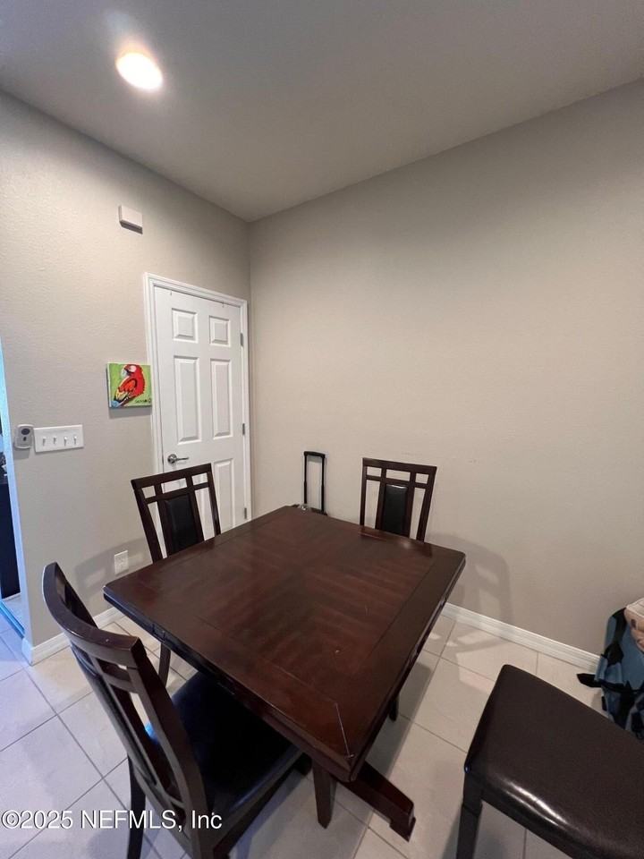 7041 Berrybrook Dr - Photo 5 of 20