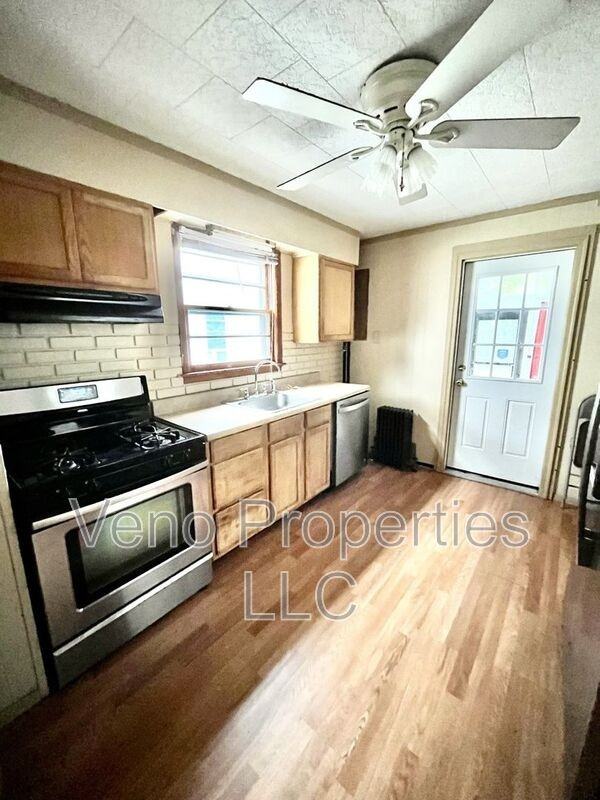 19 Kent St - Photo 5 of 22