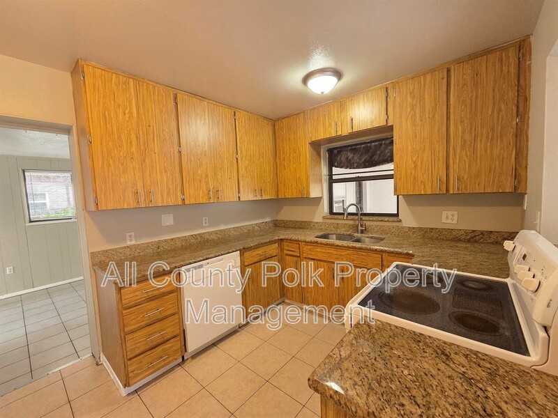 2802 Geoffrey Dr - Photo 4 of 15