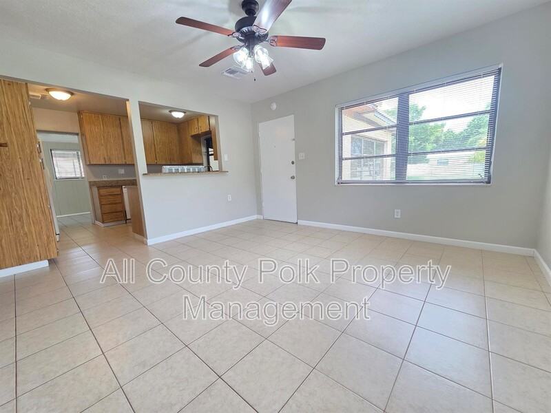 2802 Geoffrey Dr - Photo 3 of 15