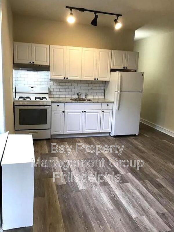 2016 S 13th St #2R - Photo 6 of 16