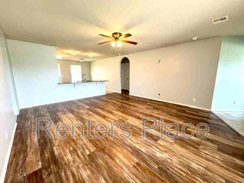 1228 E Toledo St - Photo 2 of 13