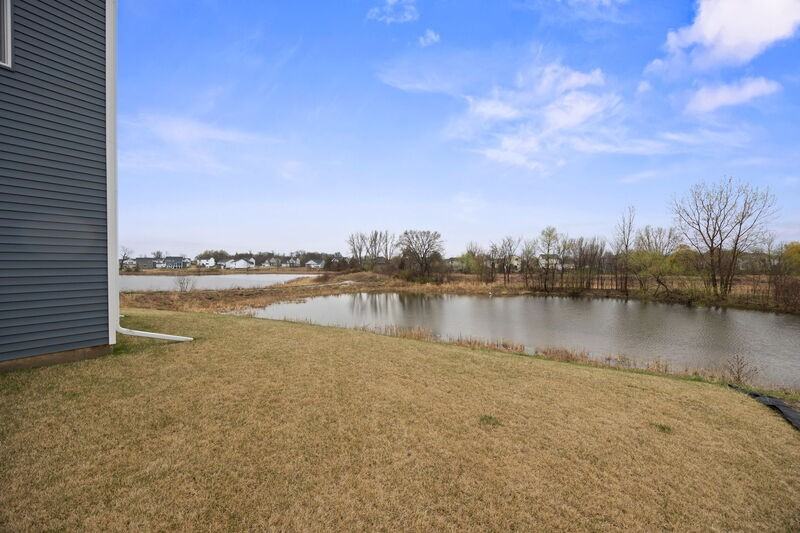 2442 Buffalo Ridge Dr - Photo 3 of 28