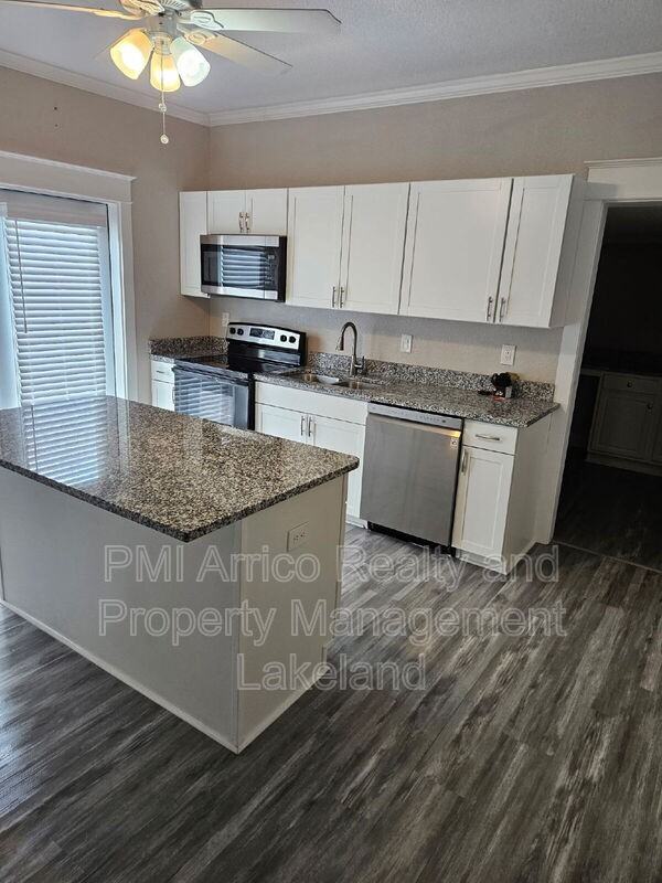 315 W Hancock St - Photo 6 of 17