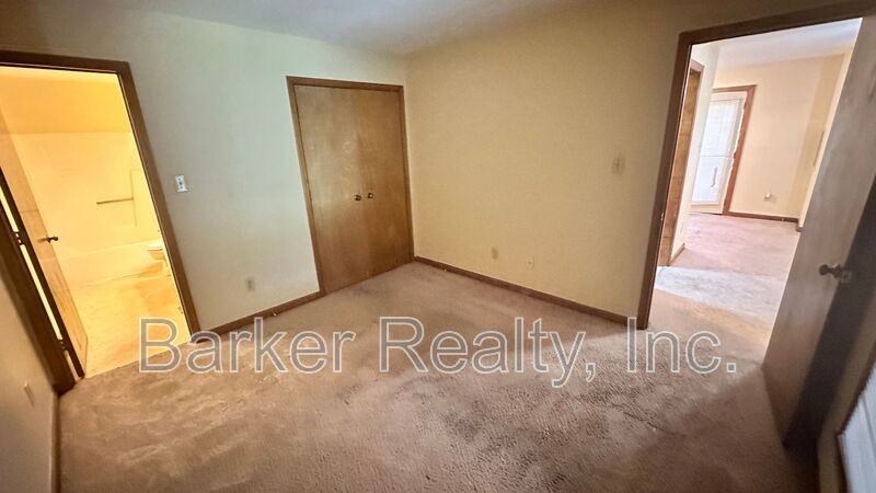 3239 Mill Run - Photo 6 of 11