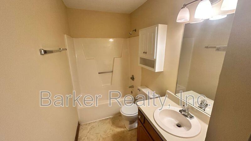 3239 Mill Run - Photo 7 of 11