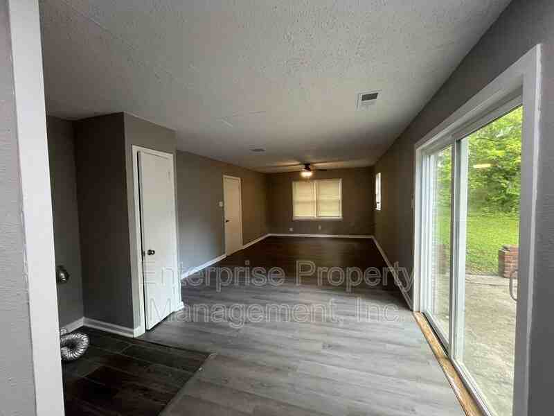 1888 Burnham Ave - Photo 3 of 16