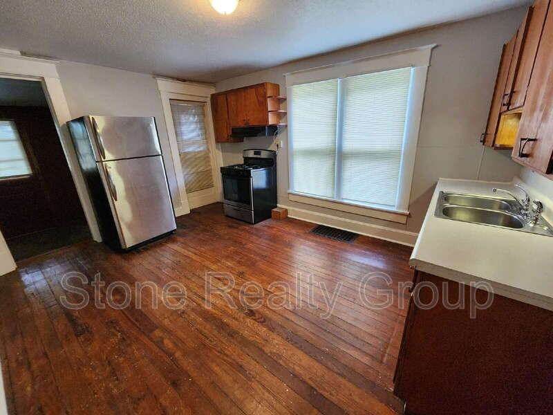 1465 S 21st St - Photo 3 of 9