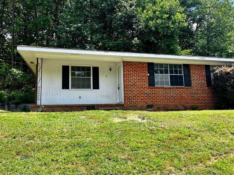 4460 Norcross Road #B - Photo 3 of 8