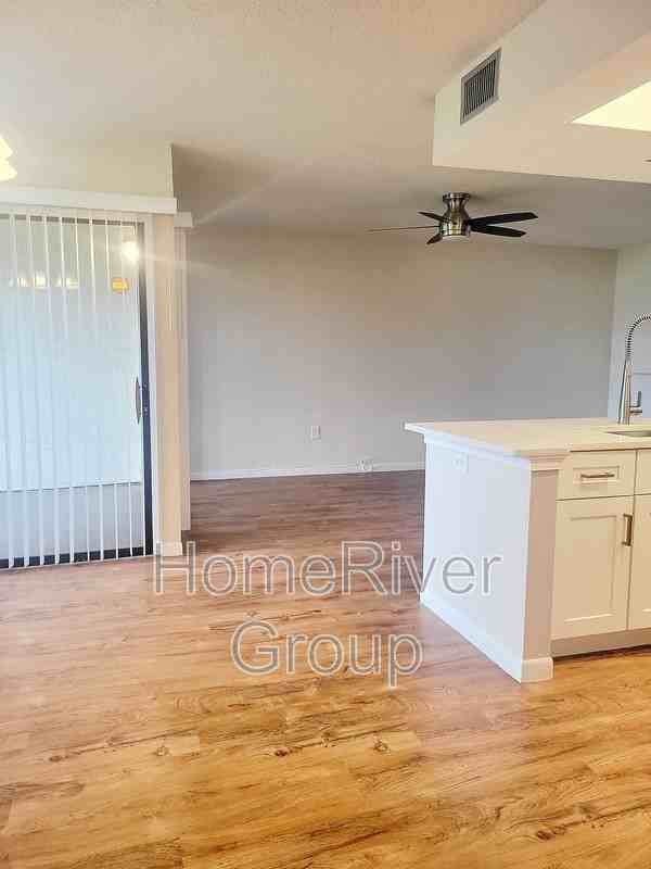 1338 Stearman Ct #13 - Photo 3 of 39