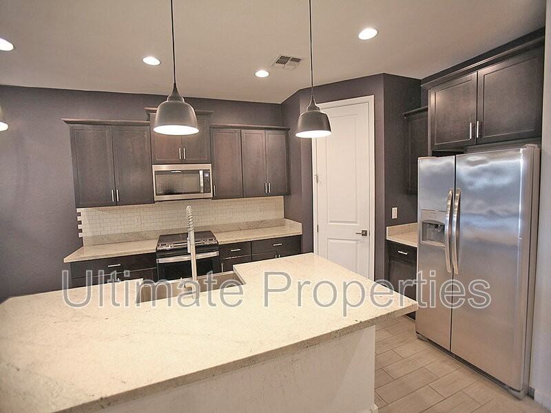 12639 W Country Club Trl - Photo 3 of 17