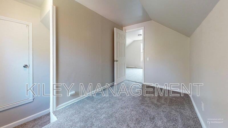 19954 Oakfield St - Photo 6 of 12