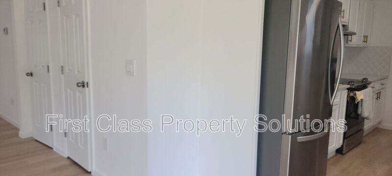 6428 S Drexel Ave - Photo 4 of 29