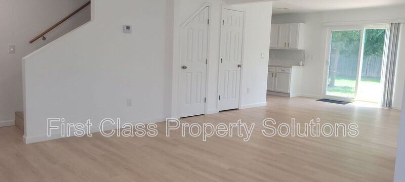 6428 S Drexel Ave - Photo 5 of 29