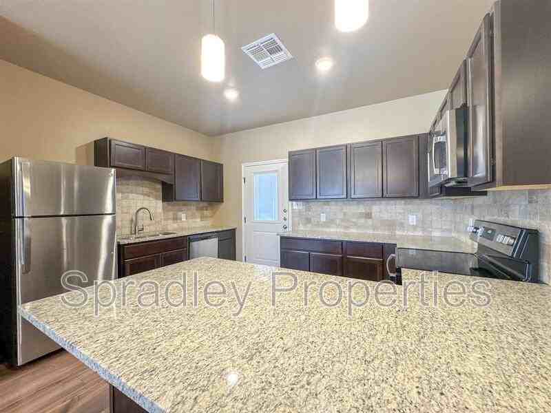 1261 Jasmine Dr Unit A - Photo 6 of 14