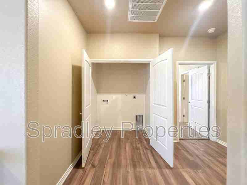 1261 Jasmine Dr Unit A - Photo 7 of 14