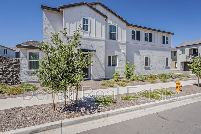 2434 W Rowel Rd - Photo 2 of 40