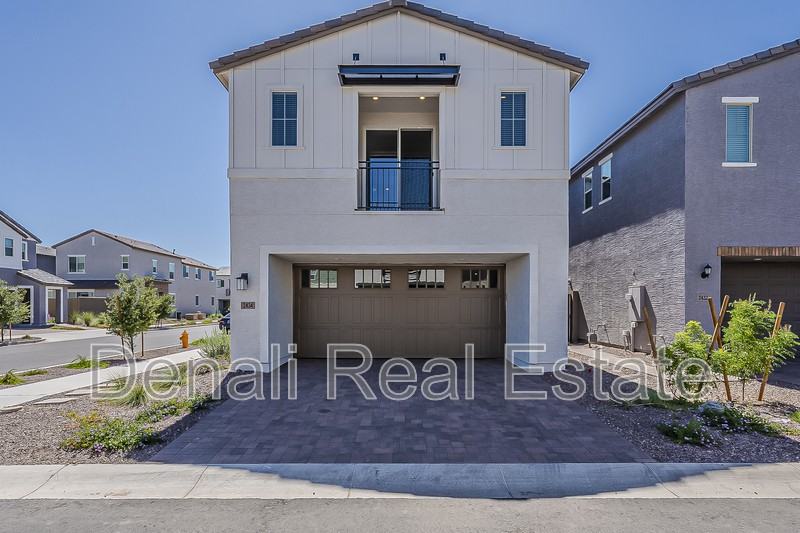 2434 W Rowel Rd - Photo 3 of 40