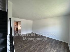957 Taylorsview Dr - Photo 1 of 1