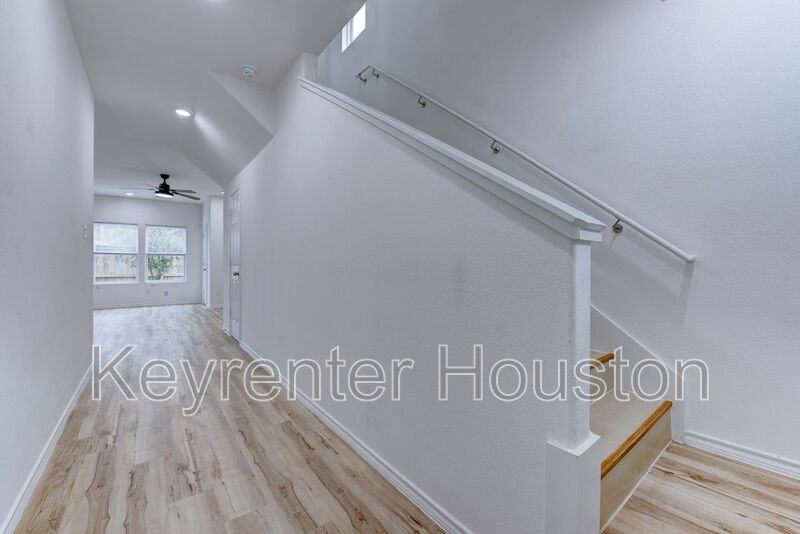 8203 Woodlyn Rd #C - Photo 2 of 50