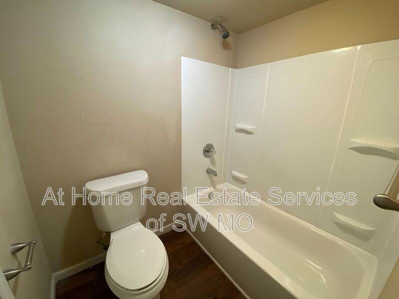 1400 S Campbell Ave #112 - Photo 6 of 7