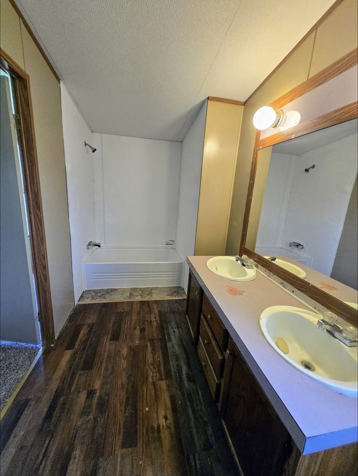 6425 Bermuda Grass Loop - Photo 2 of 13