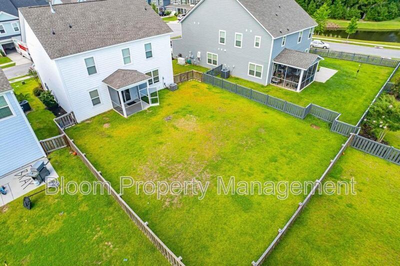 107 Goose Rd - Photo 7 of 50