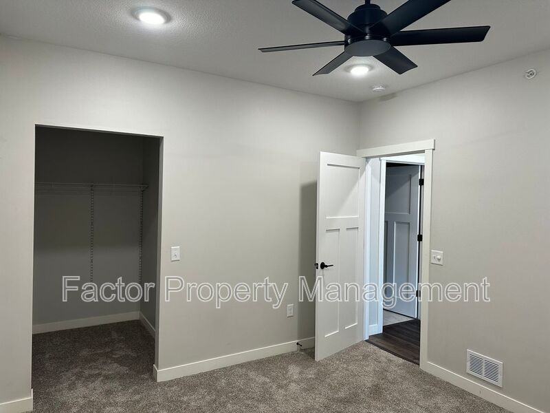 235 Belgrade Ave #302 - Photo 5 of 17