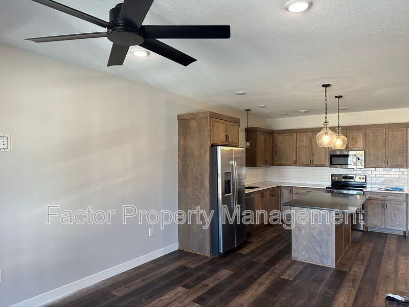 235 Belgrade Ave #302 - Photo 6 of 17