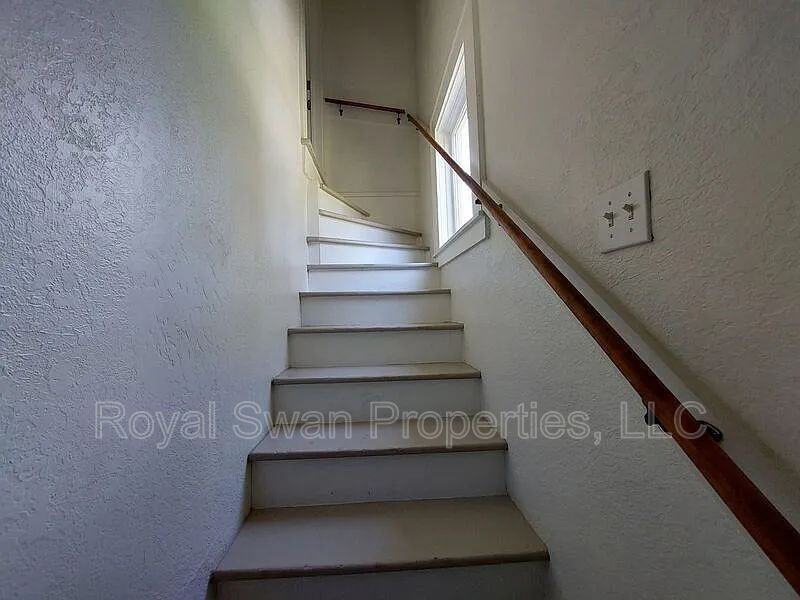 515 Mcrorie St - Photo 4 of 10