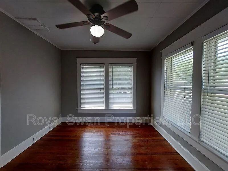 515 Mcrorie St - Photo 7 of 10