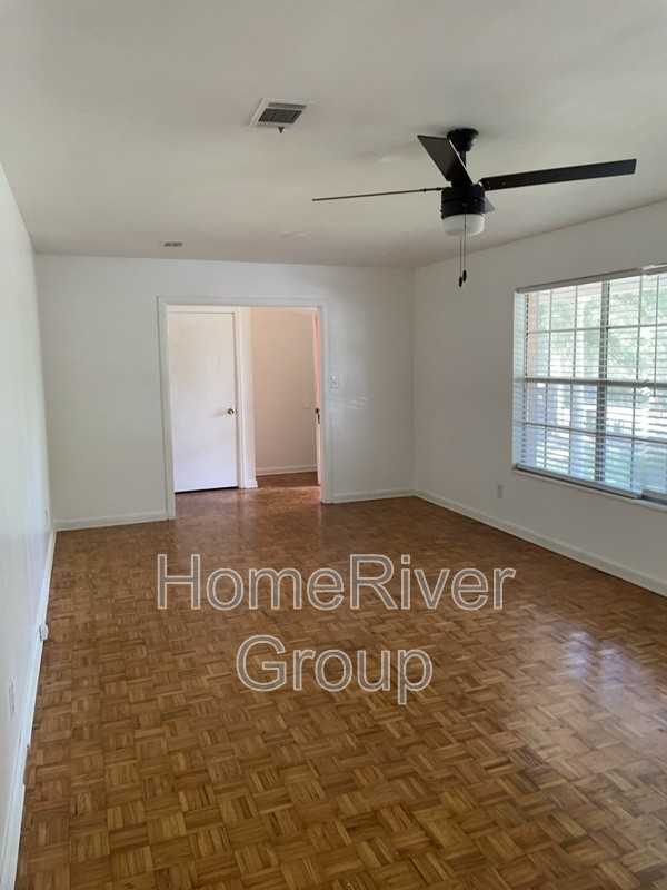 473 Shiloh Dr - Photo 3 of 27